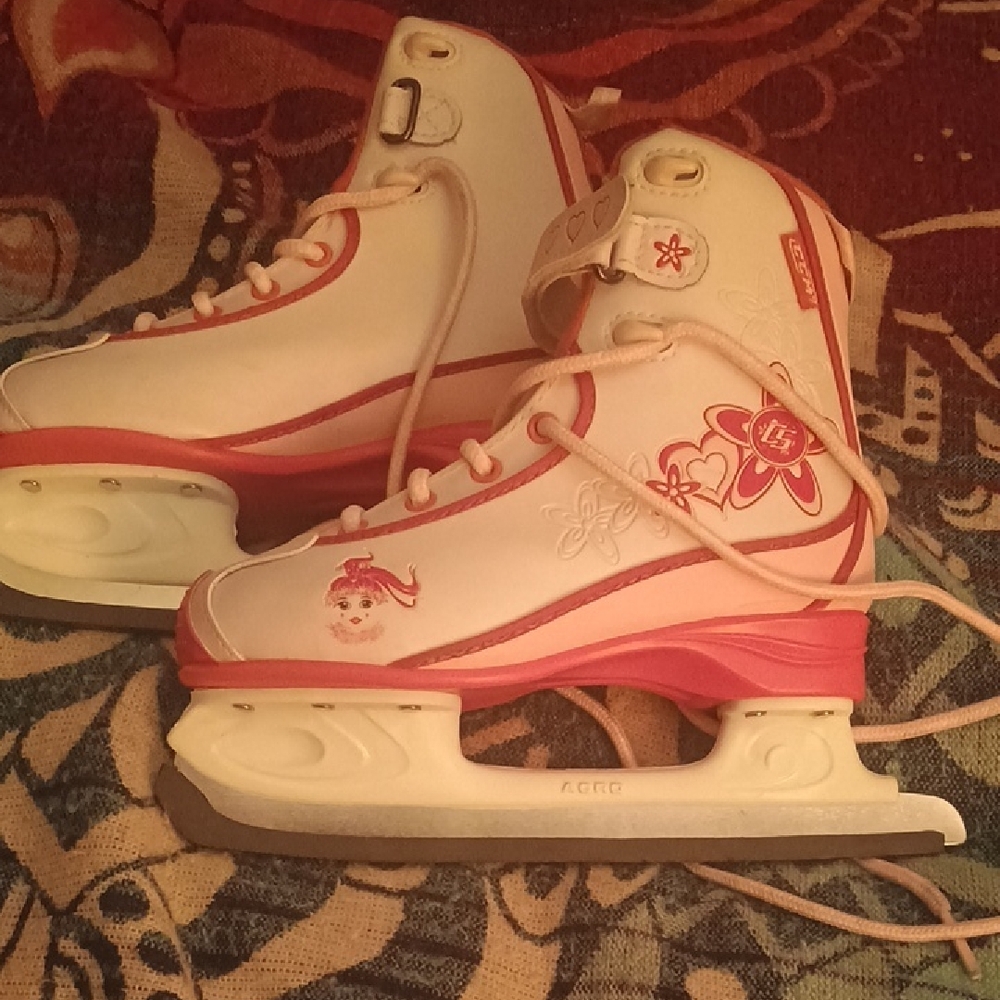 Kids Pink and White Ice Skates